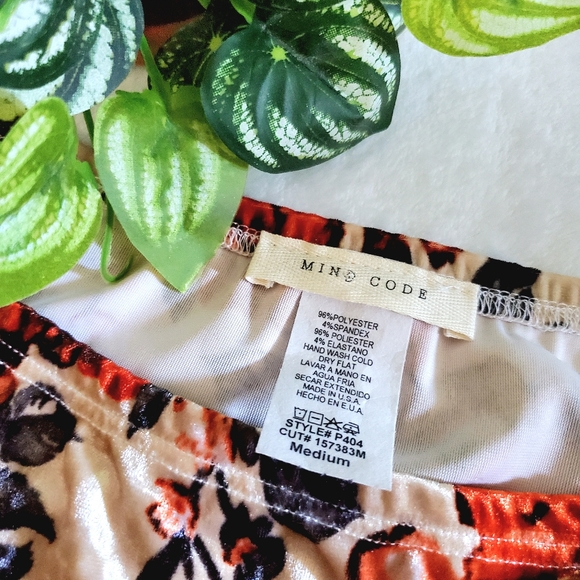 Mind Code Floral Velvet Off Shoulder Dress - Picture 3 of 6